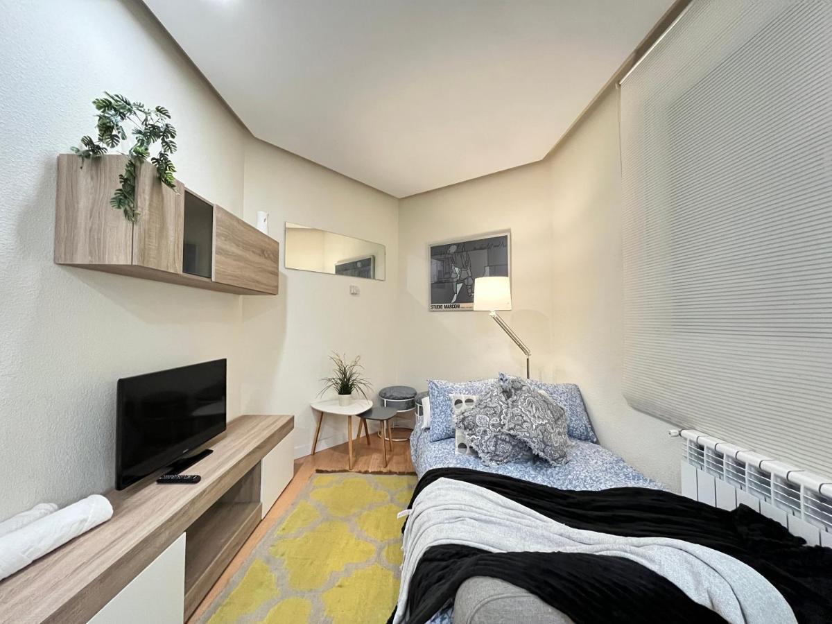 Acogedor Atocha Ile Sebastian Temporal Apartment Madrid Bagian luar foto
